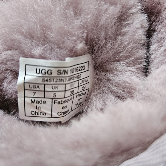 🌟 AUTHENTIC ✨️ UGG Classic Short Boot (Lilac Purple) 👢 Size 7 ❤️ - Picture 10 of 14